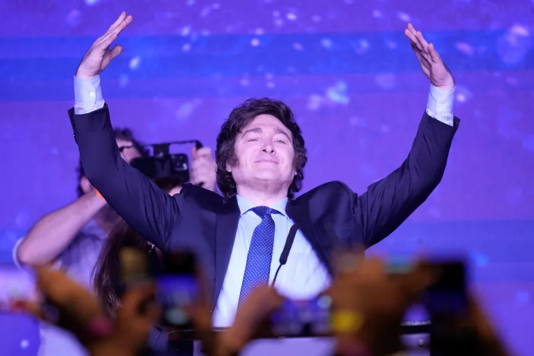 Argentina peržiūri telefonų žurnalus LIBRA byloje, susietoje su Javieru Milei (ataskaita)